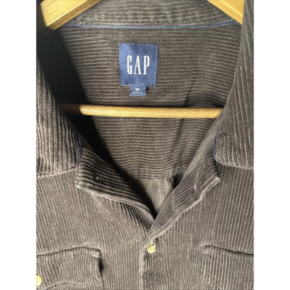 Gap Men’s XL Brown Corduroy Long Sleeve Button Front Shirt Barn Chores Jacket - Picture 3 of 6
